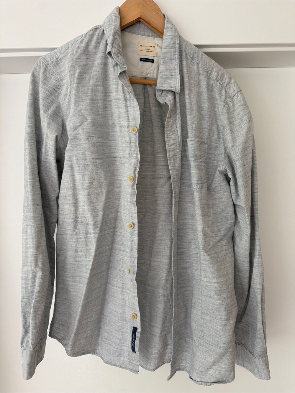 Light Gray Men's Casual Button-Down Shirt